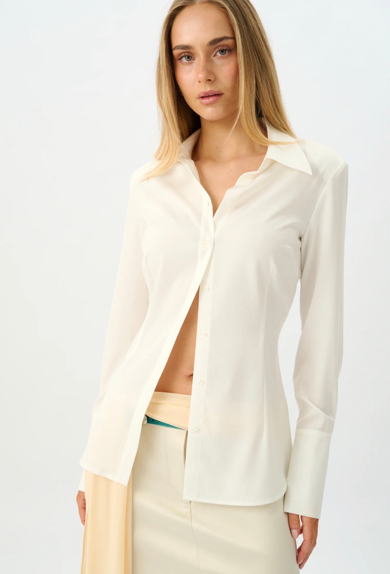 STRUCTURED WHITE SATIN SHIRT