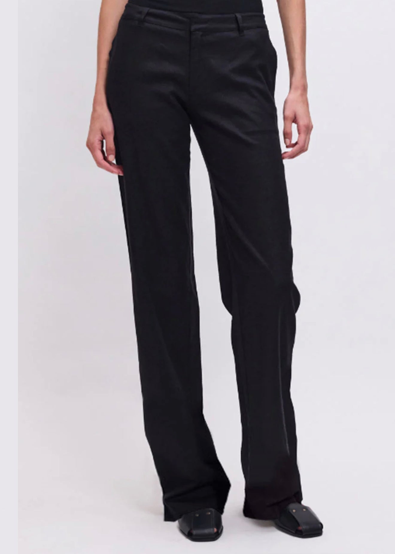 THE PERFECT PANT
