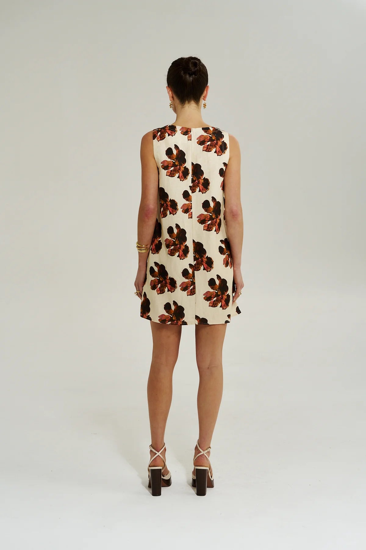 V NECK MINI DRESS - BUTTER FLEUR