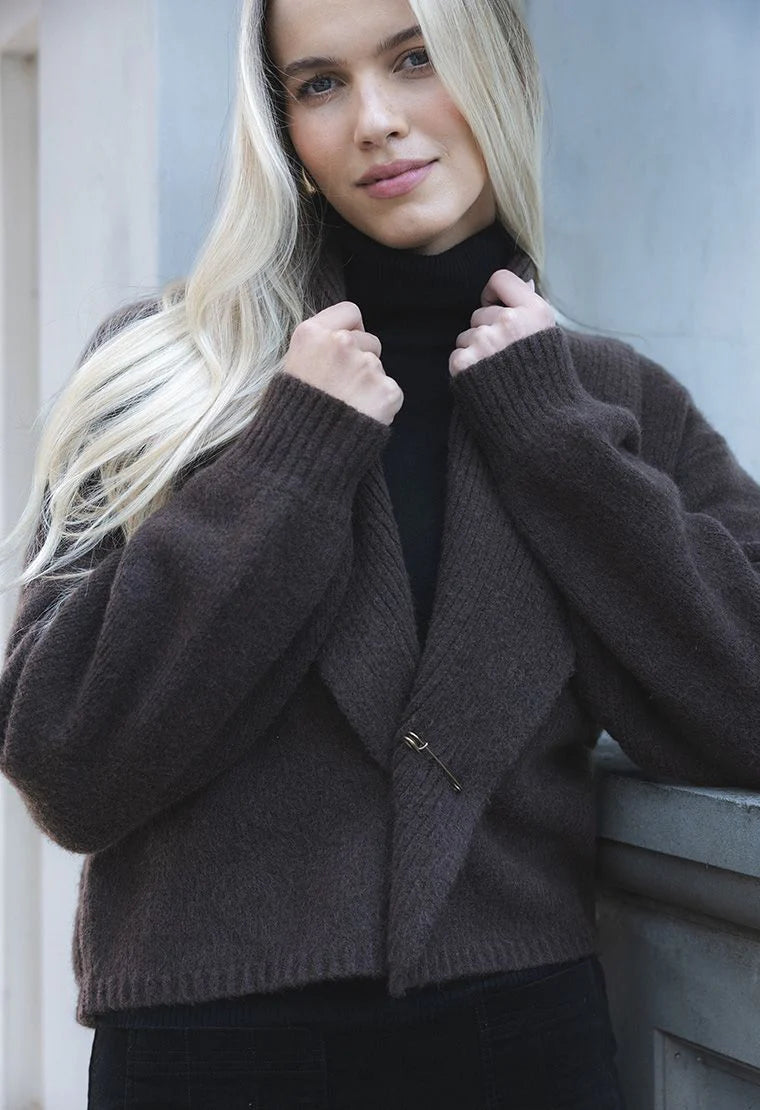 LIANA CARDI