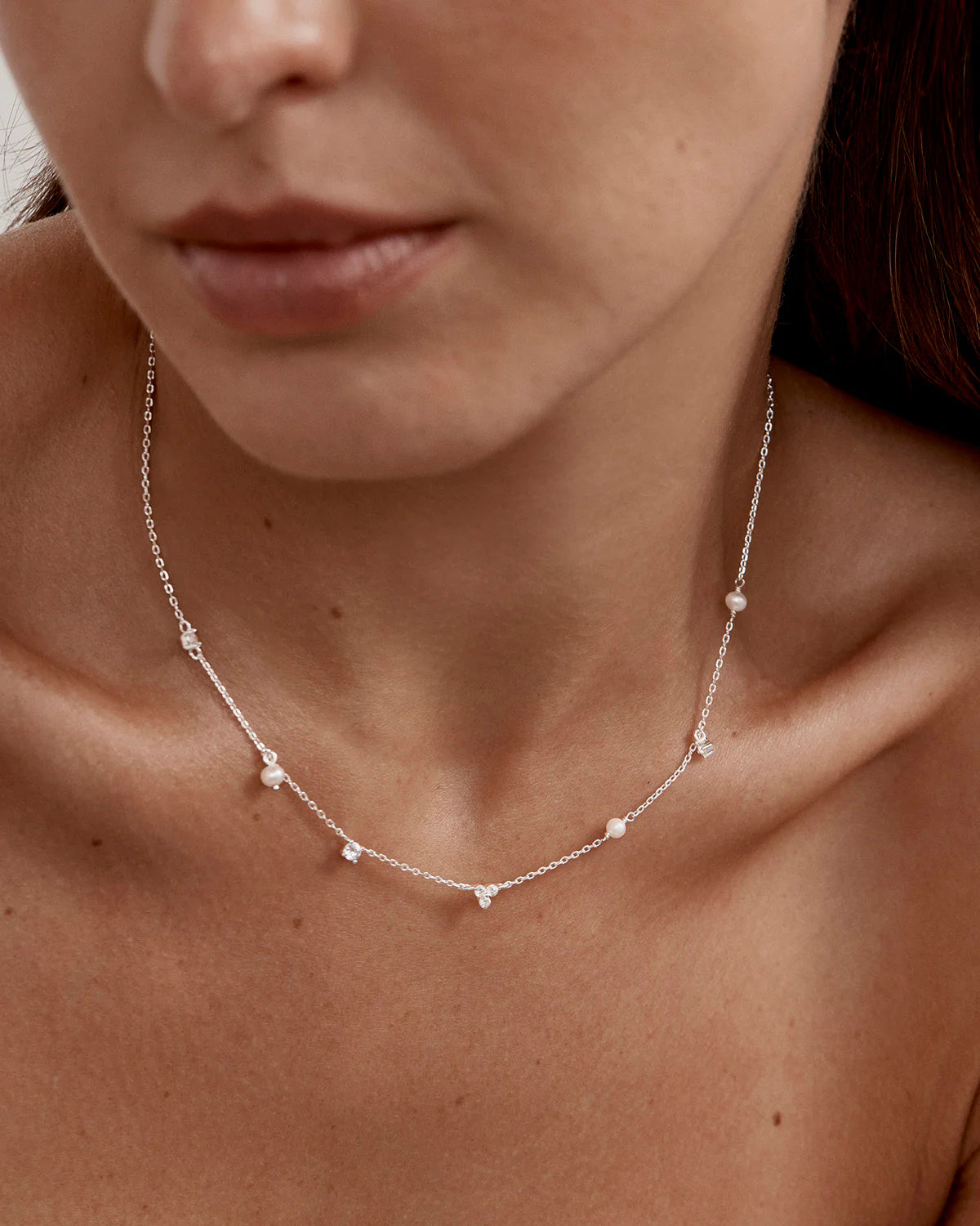 MOONLIT BLOOM PEARL CHOKER - SILVER