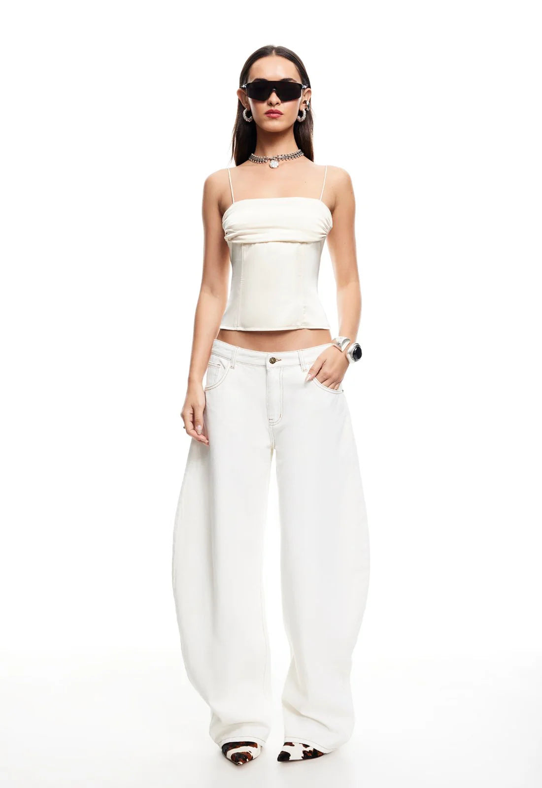 HORSESHOE PORCELAIN JEAN