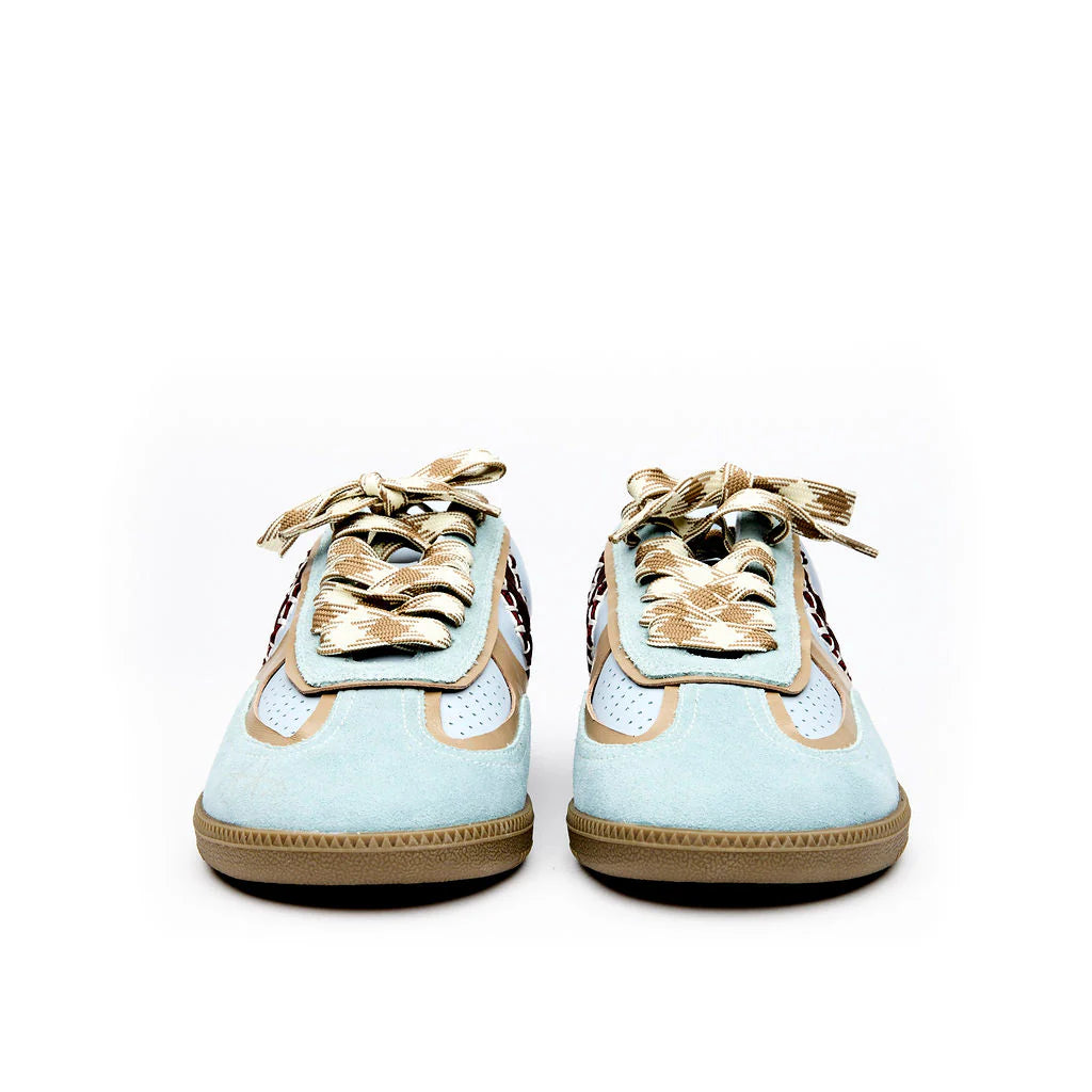 GENEROUS SNEAKER