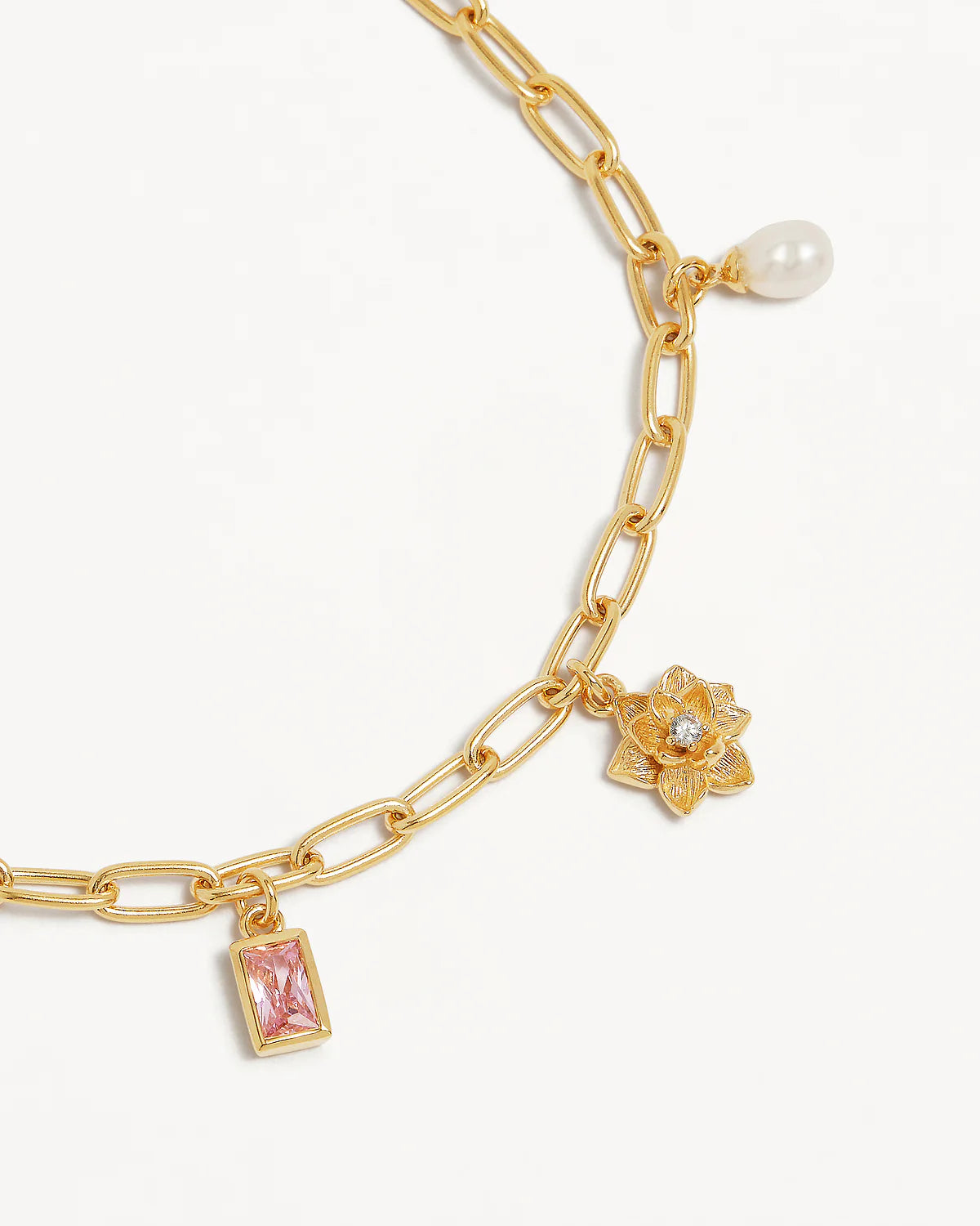 BLOOM WITH GRACE BRACELET - GOLD
