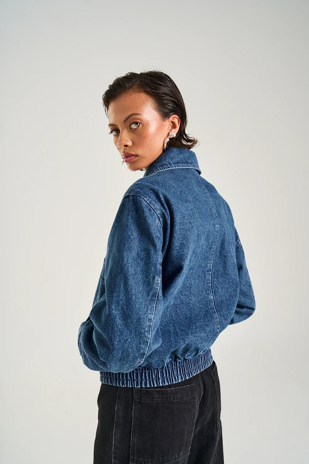 CROPPED BOMBER