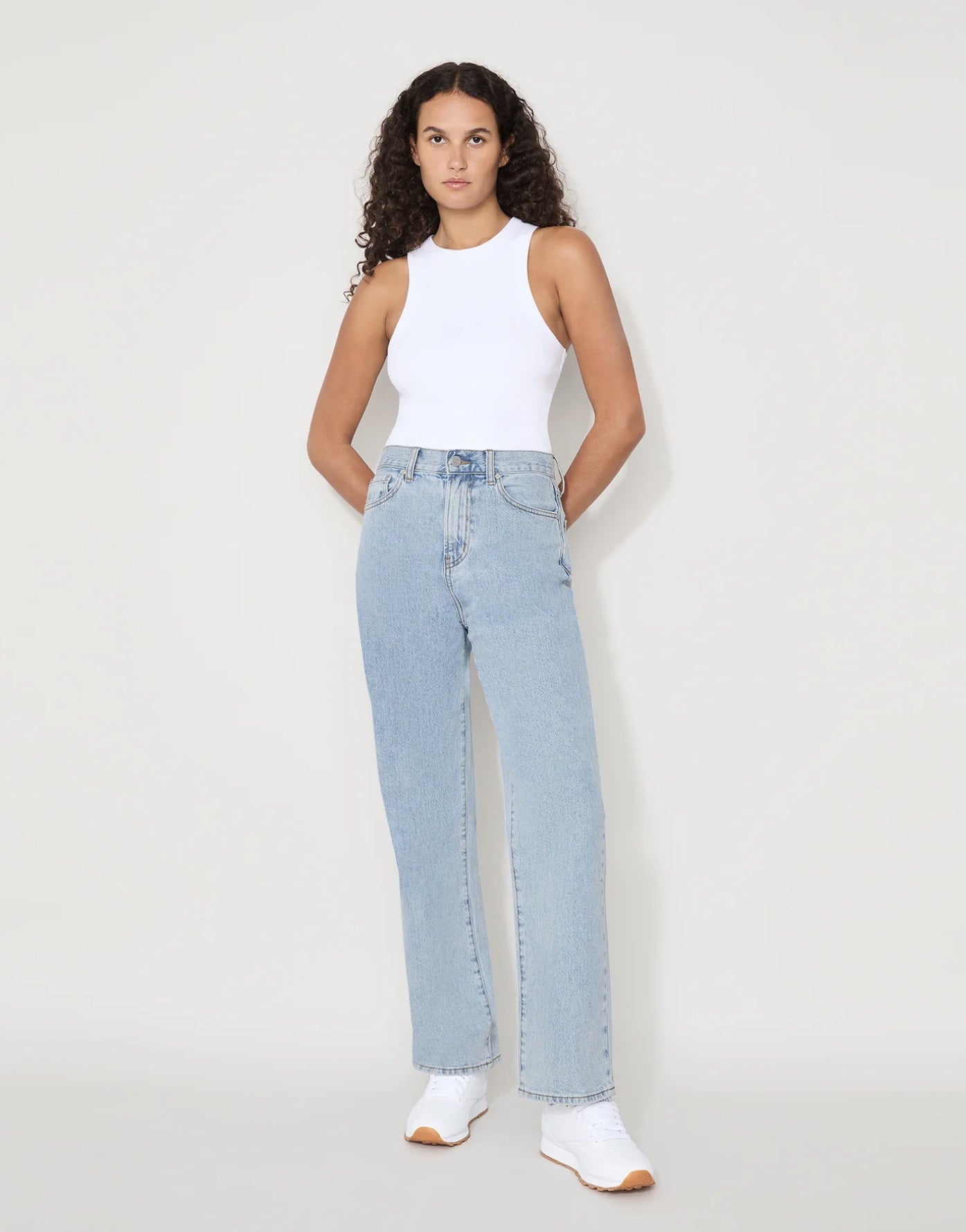 ESSENTIAL WIDE LEG DENIM