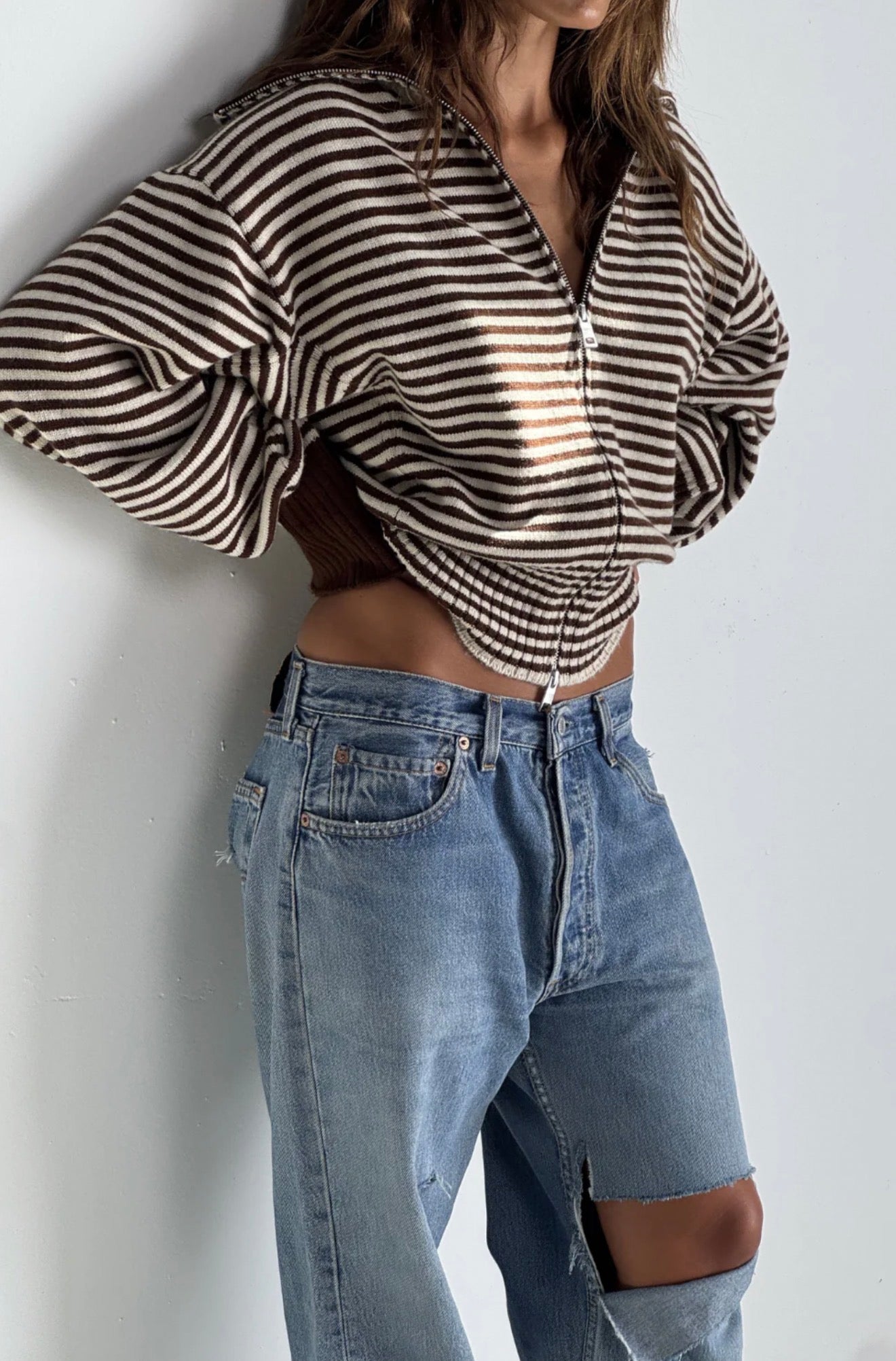 FOLD DOWN ZIPPER KNIT - DARK BROWN/CREAM STRIPE