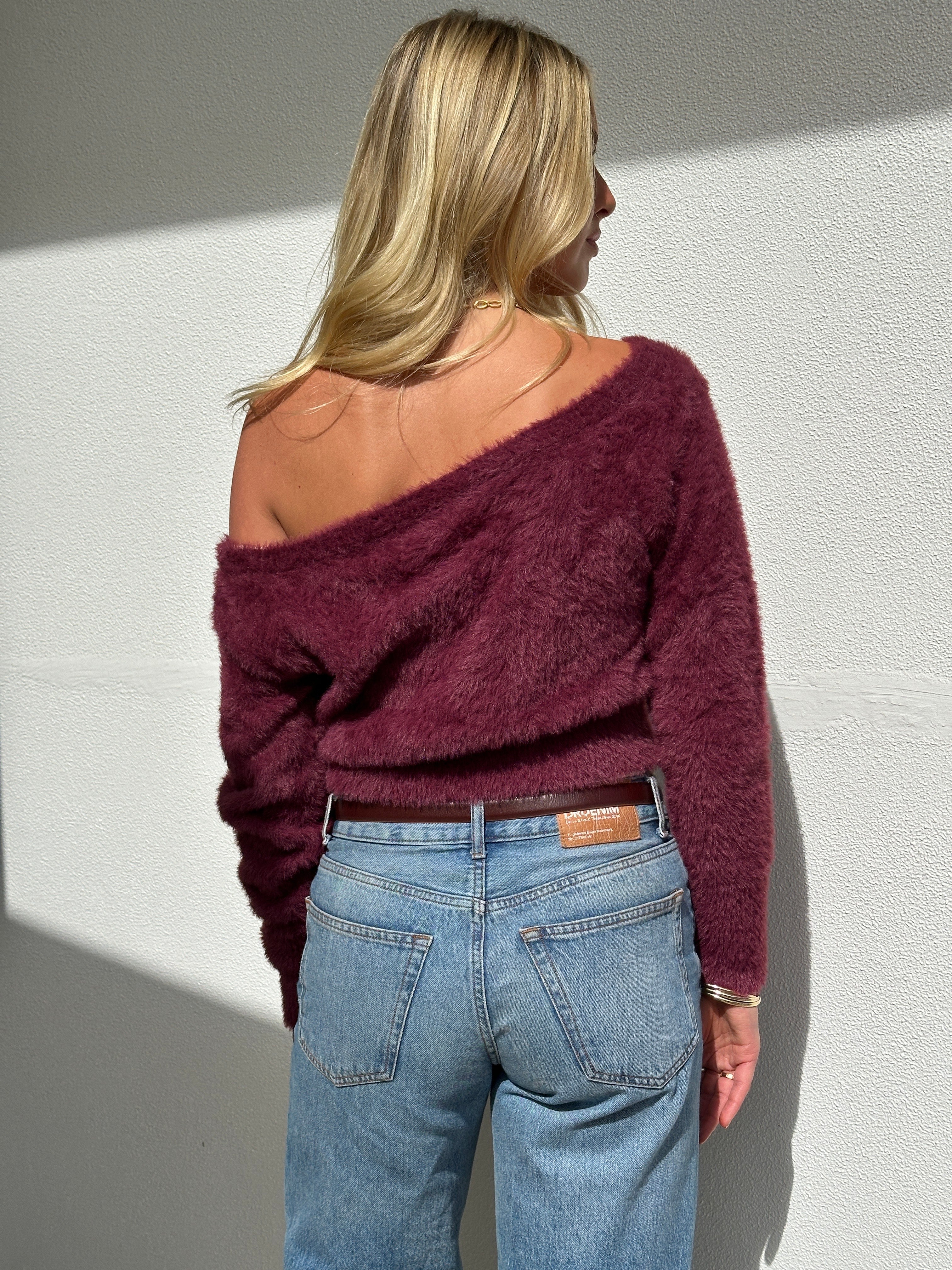 FLUFFY OFF SHOULDER KNIT