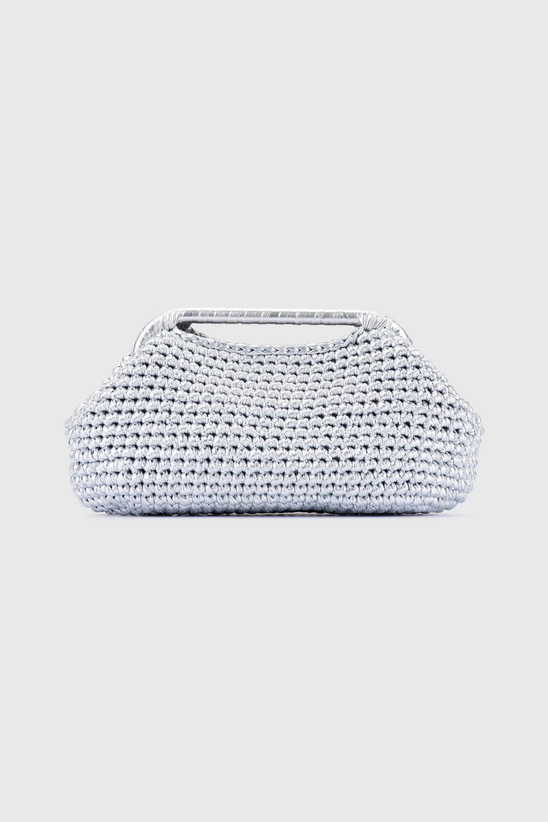 WOVEN CLUTCH