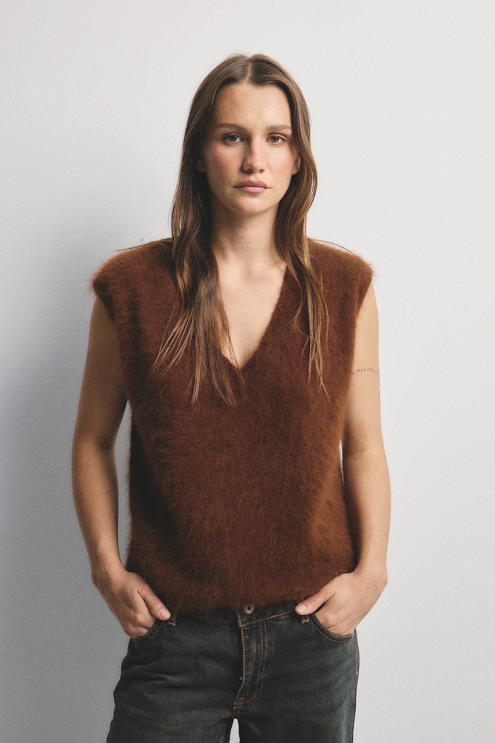 EBONY VEST