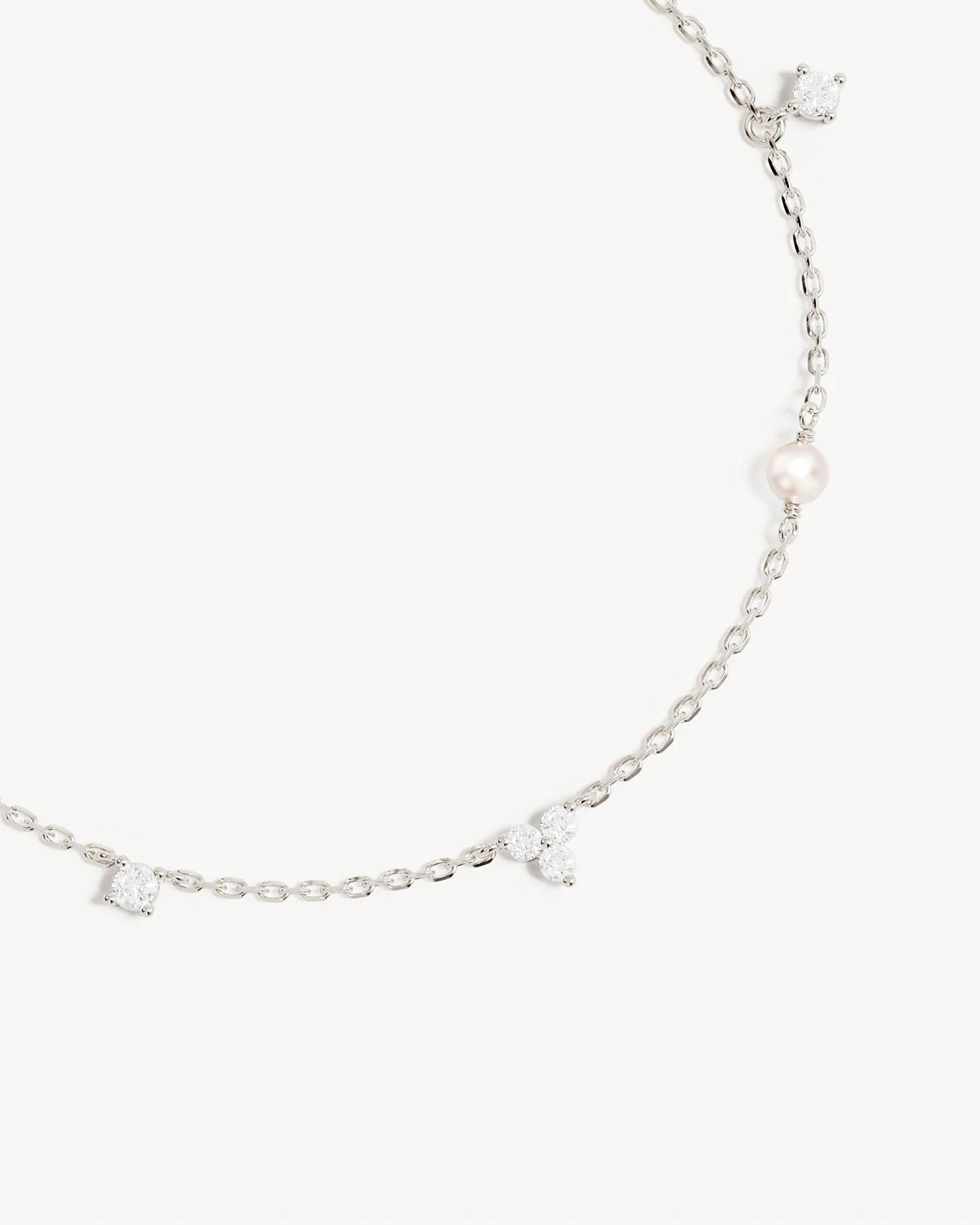 MOONLIT BLOOM PEARL BRACELET - SILVER