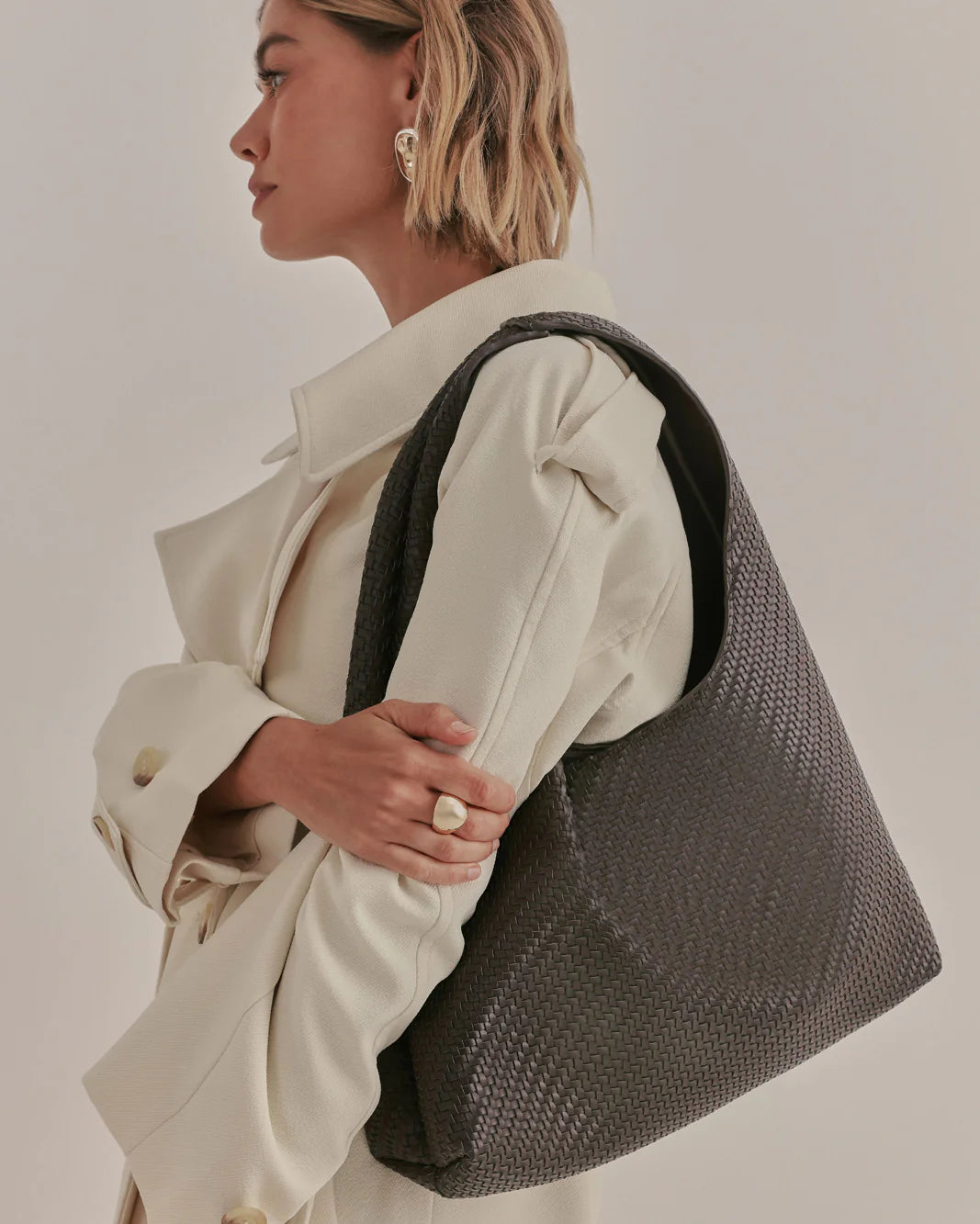 EVERLY SHOULDER BAG