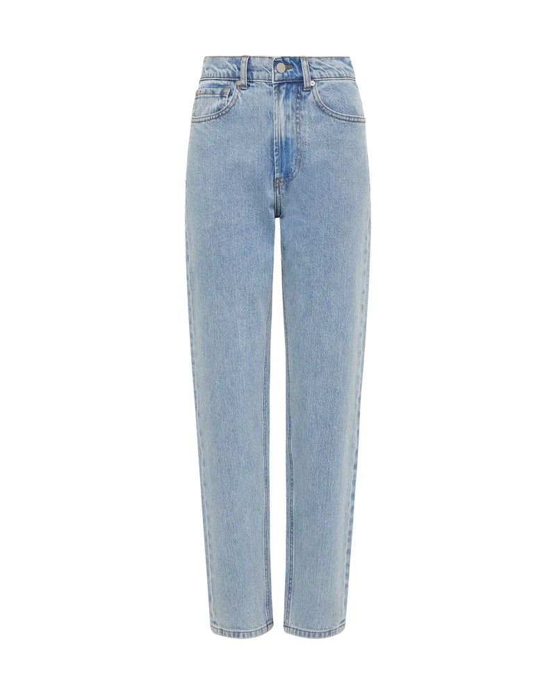 ESSENTIAL WEEKEND JEAN