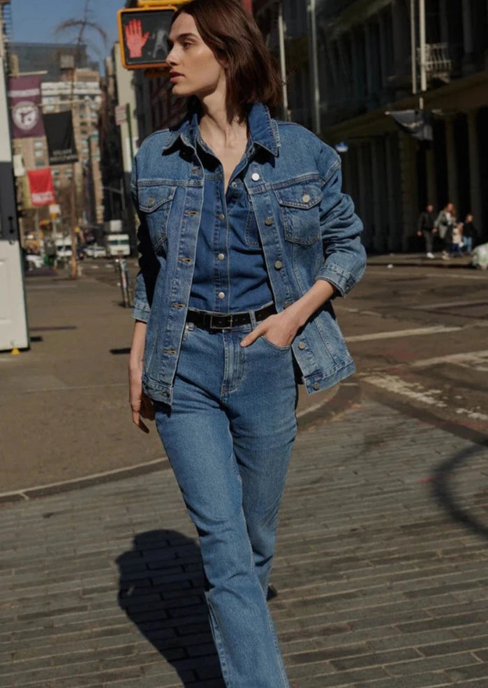 ESSENTIAL WEEKEND JEAN