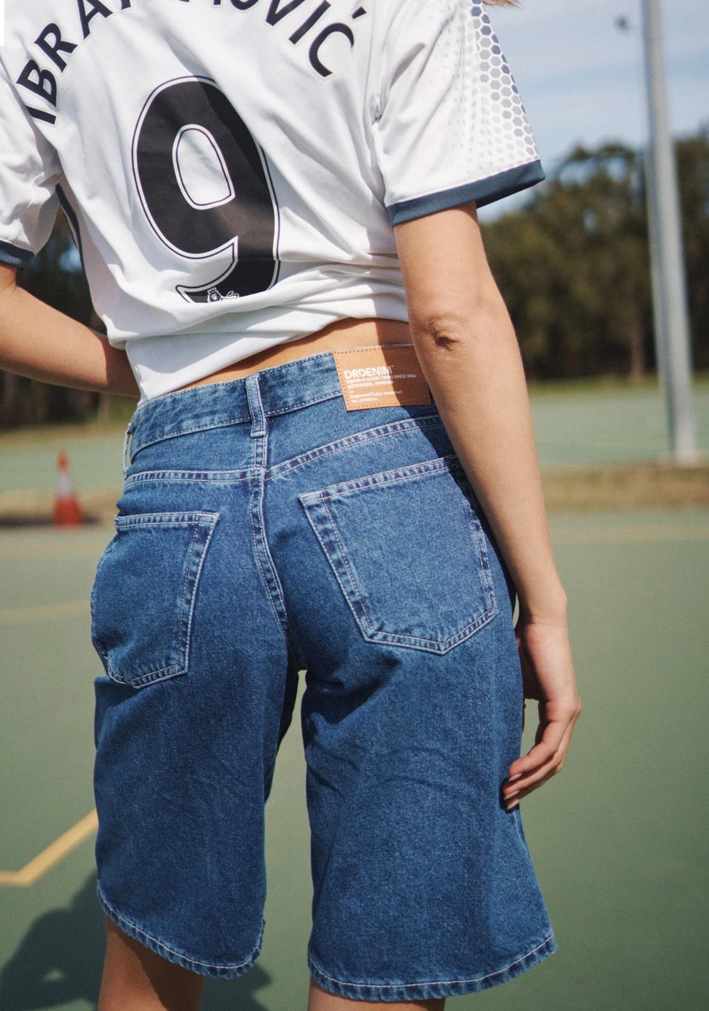 LEA SHORTS - PEBBLE