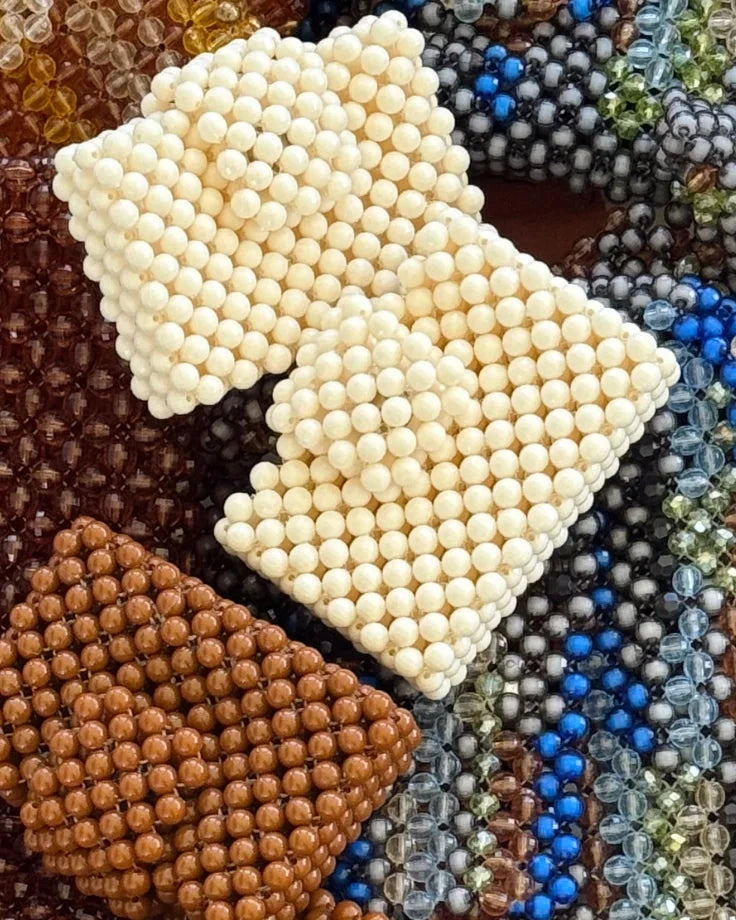 THE BEADED CARD HOLDER
