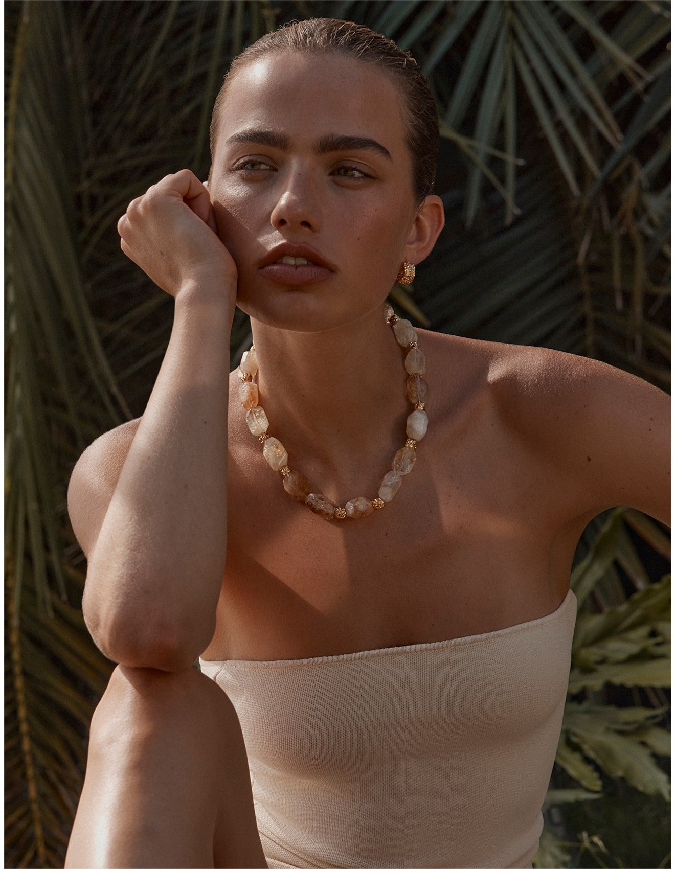PETUNIA NECKLACE