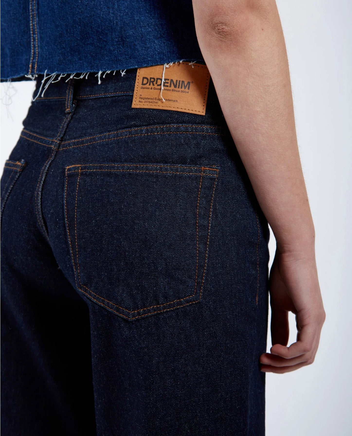 RHUE DENIM - STREAM RINSE TALL