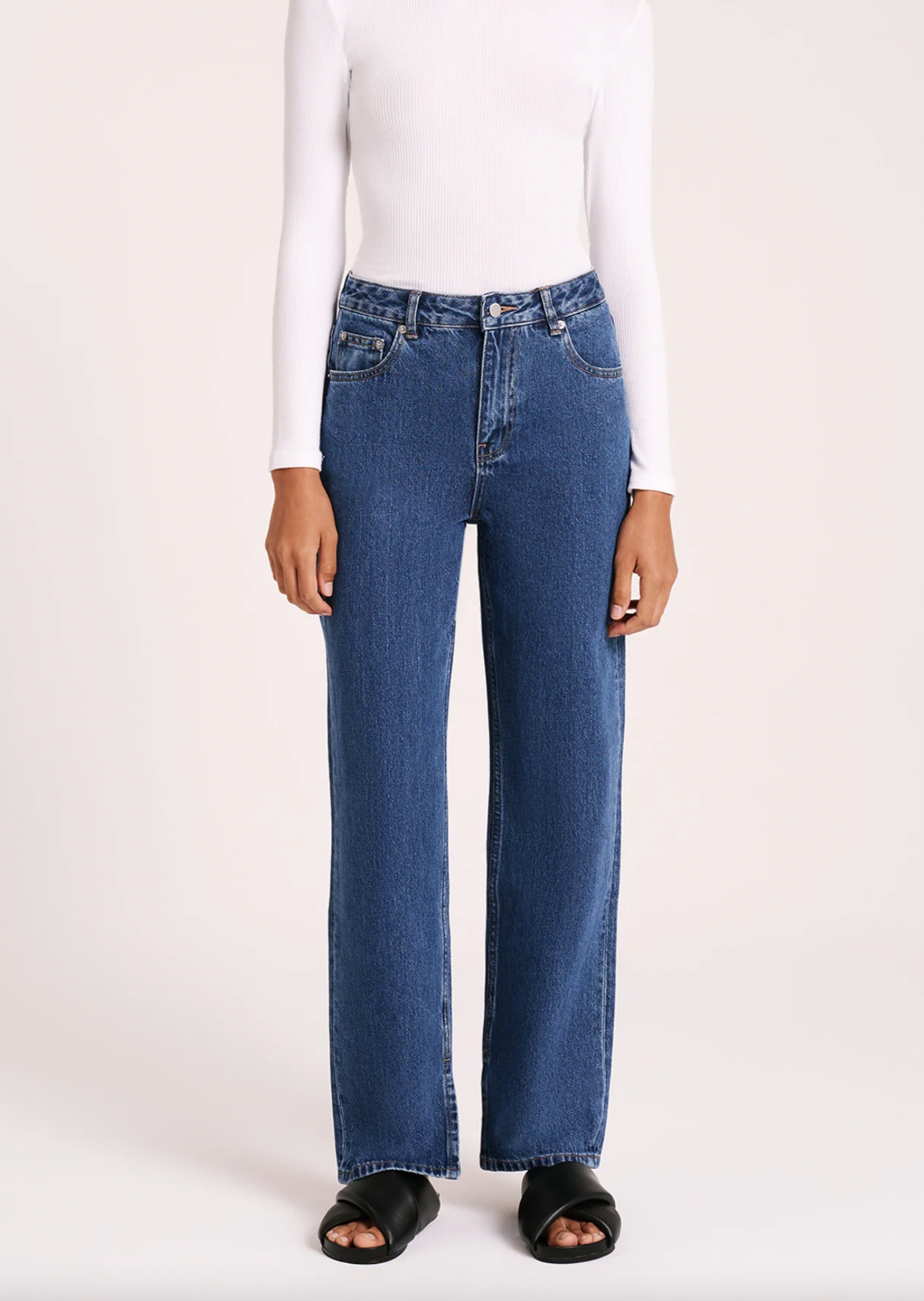 ORGANIC SPLIT HEM JEAN