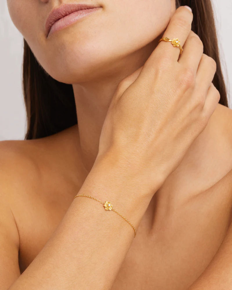 BLOOM WITHIN LOTUS BRACELET - GOLD
