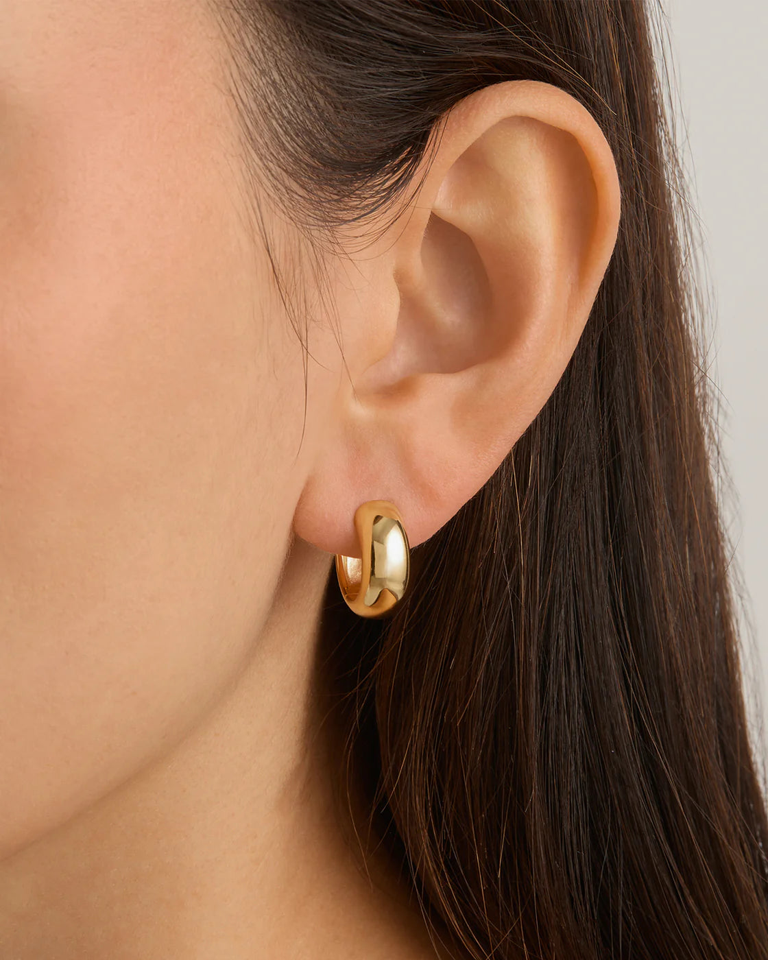 BOLD SMALL HOOPS GOLD