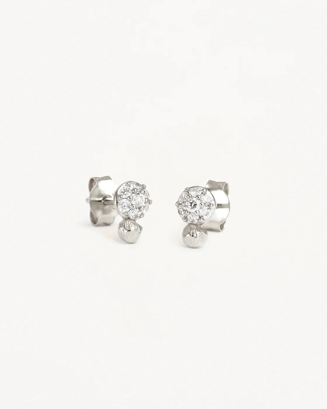 SILVER STARDUST SOUL STUD EARRING