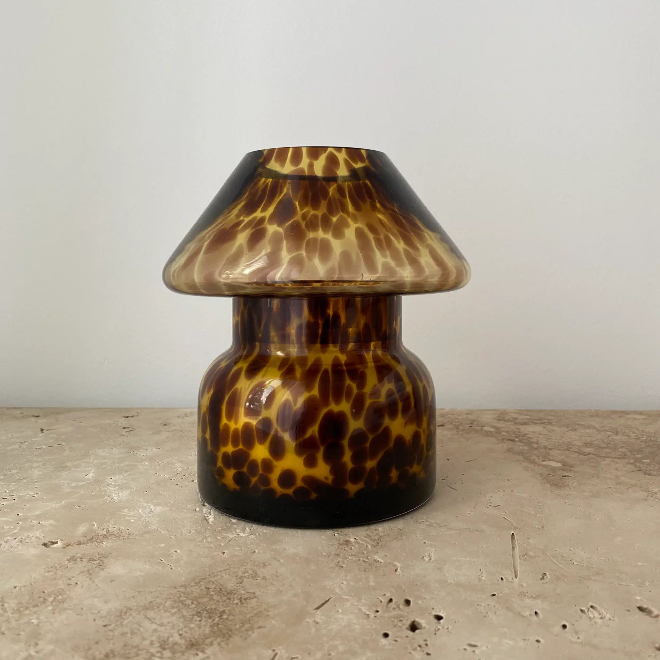 BY BELLA LAMPE CANDLE