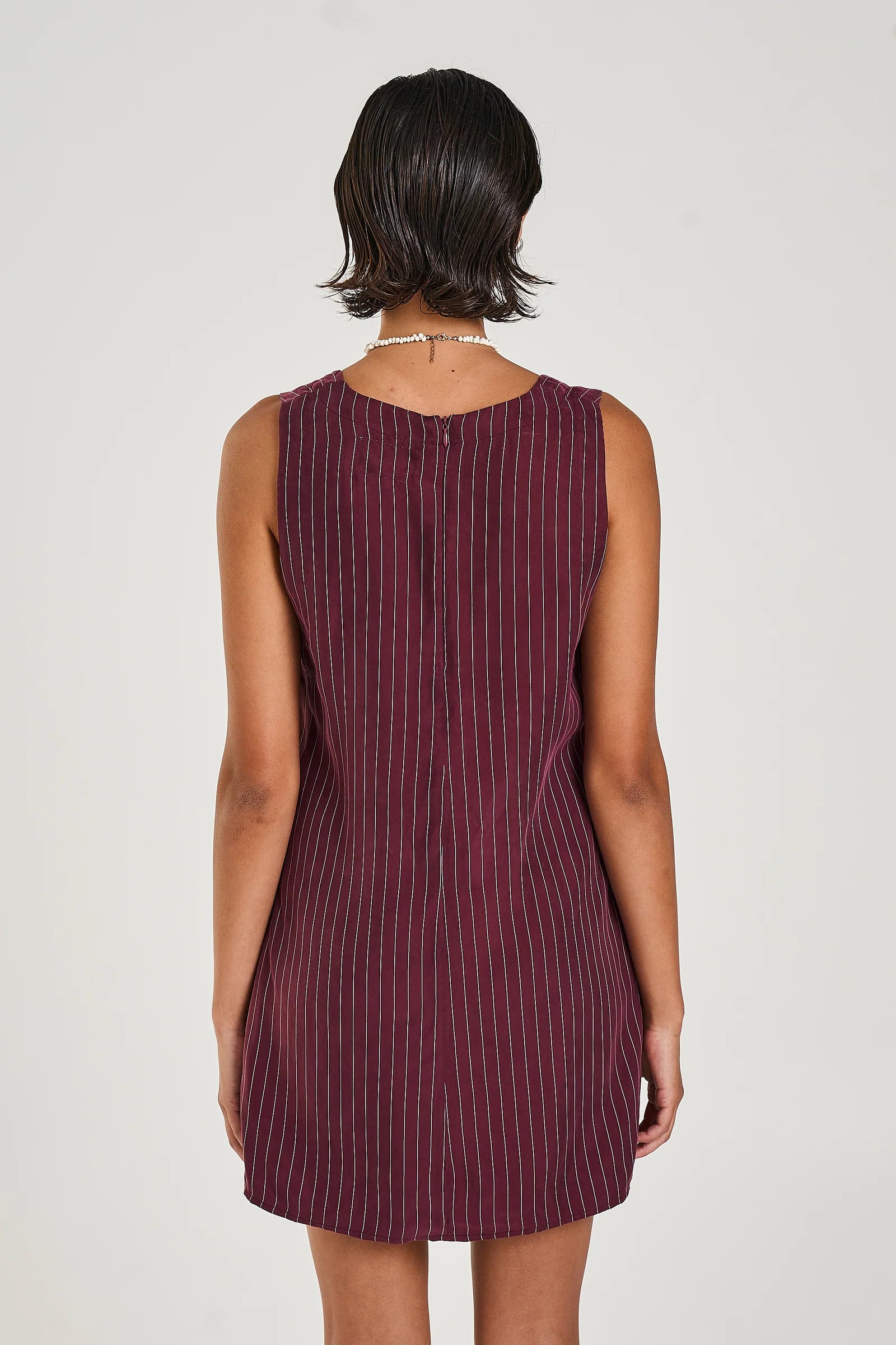 V-NECK SHIFT DRESS KINA PINSTRIPE