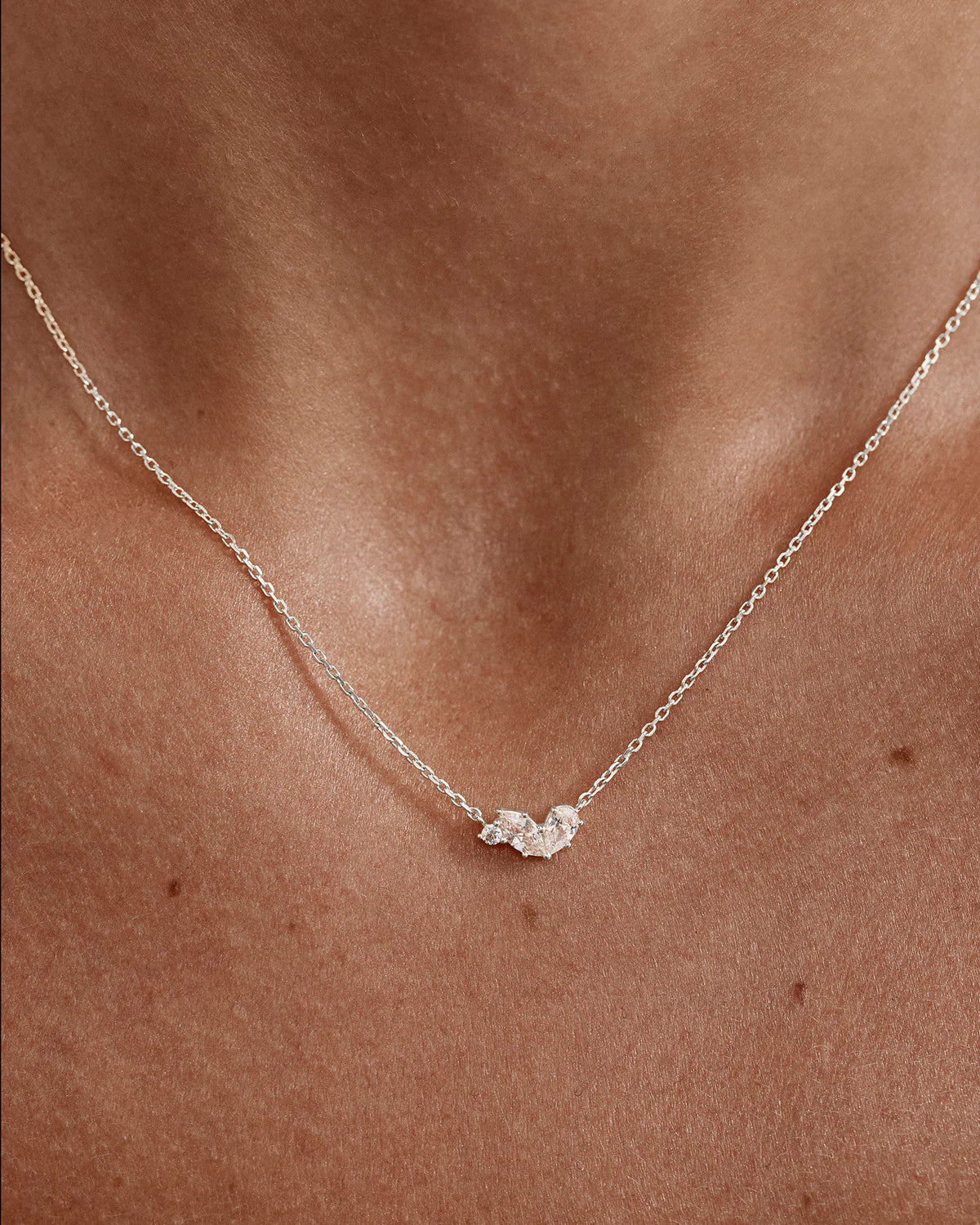 CRYSTAL WINGS NECKLACE - SILVER